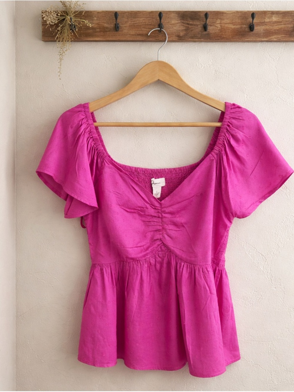 Joana Fuchsia Peplum Ruffled Sleeve Top